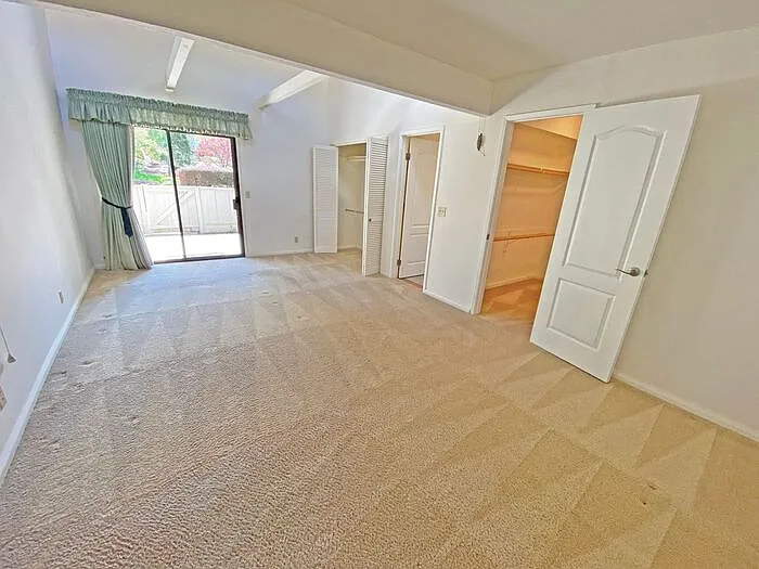 6032 Montgomery Cor — Photo 10