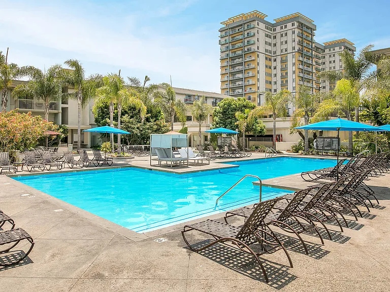 Heated Swimming Pool