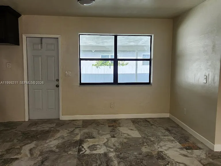 7750 NW 14th Pl — Photo 7