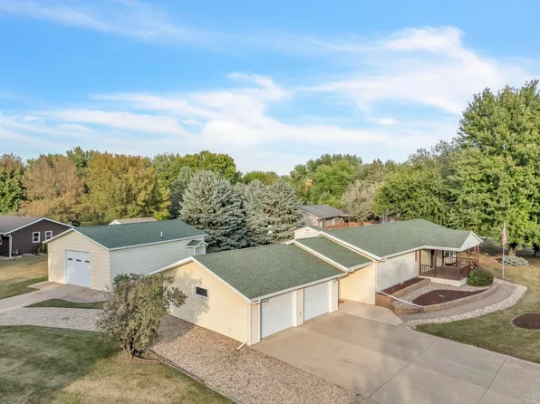 56 Westview Dr, Milford, IA 51351