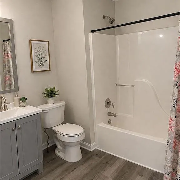 301 Saint Charles Ave — Photo 8