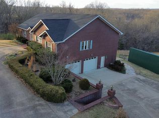 763 Country Charm Rd, Mountain View, AR 72560