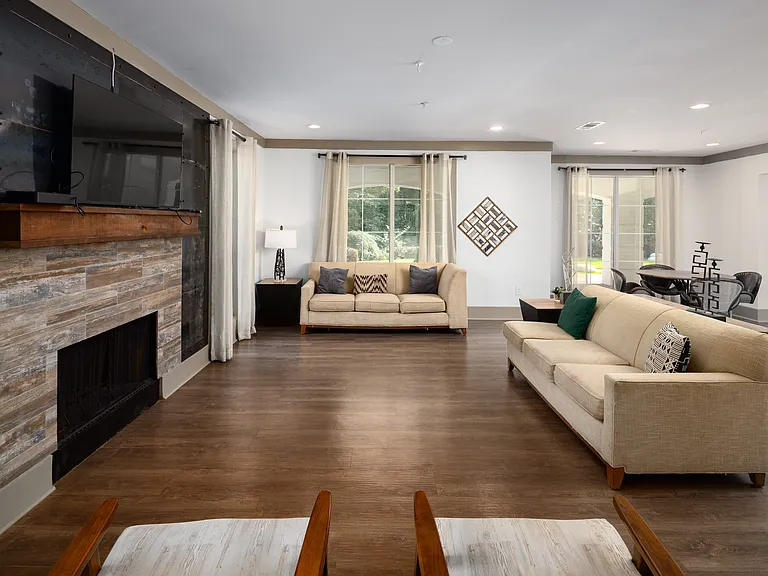 Wesley St. James Apartments at Sandy Springs — Photo 40