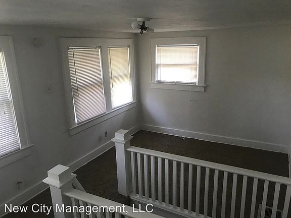2nd image of 2204 E Gregory Blvd