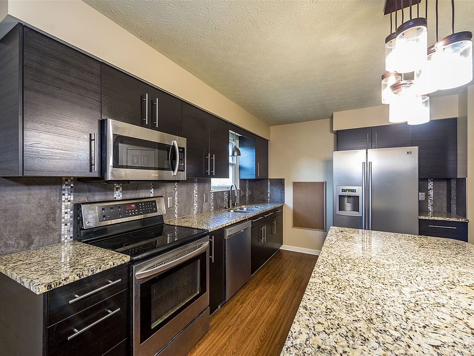 1st image of 4085 E Bluff Dr