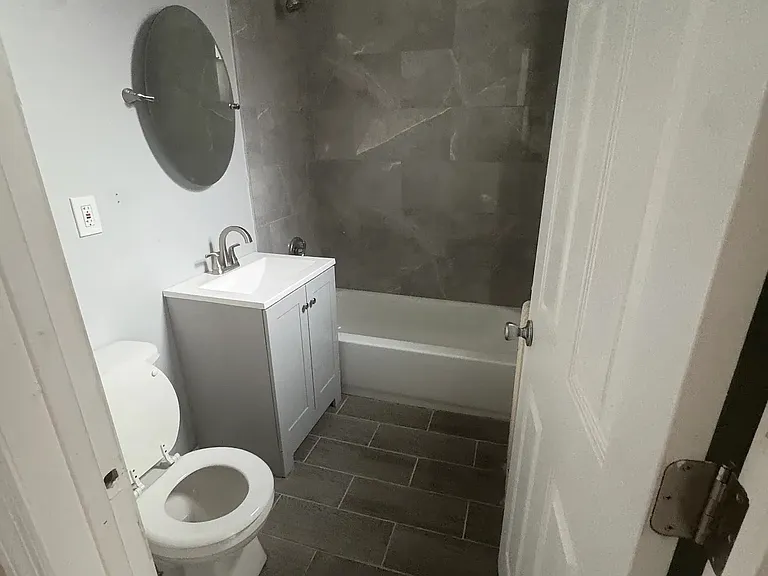 51 E Brinkerhoff Ave #7 — Photo 4