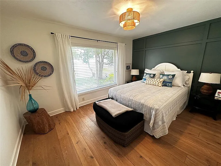 12595 SE Sunset Harbor Rd — Photo 24
