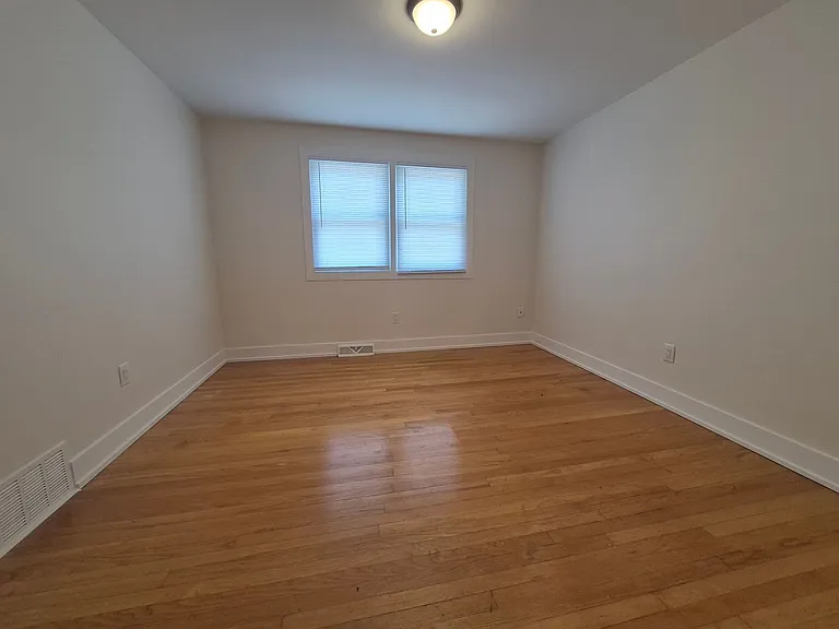 4220-4226 Wilson Ave SW — Photo 18