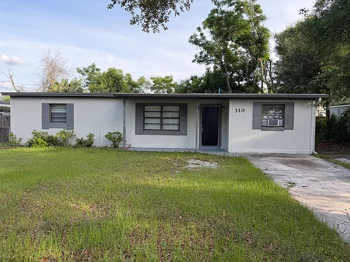 310 Kentia Rd