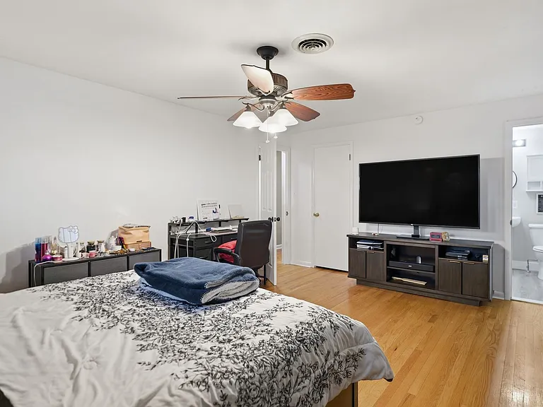 173 Colonial Dr #A — Photo 22