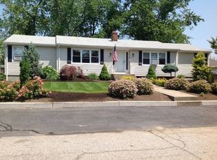 33 Ruxton St, Cranston, RI 02910