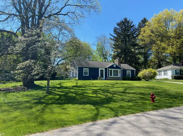 2838 Fulmer Dr, Stow, OH 44224