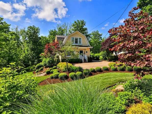 7745 Indian Hill Rd, Cincinnati, OH 45243