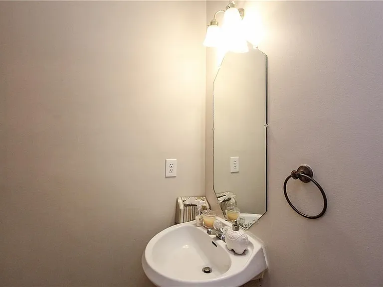 3620 Ginnis Ct SW #4 — Photo 13