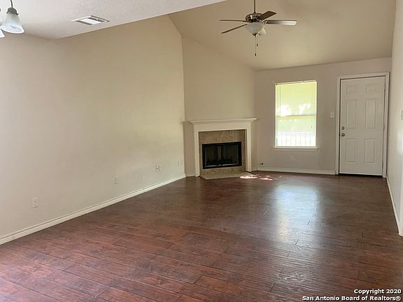 2nd image of 105 Sunnyside Dr #B