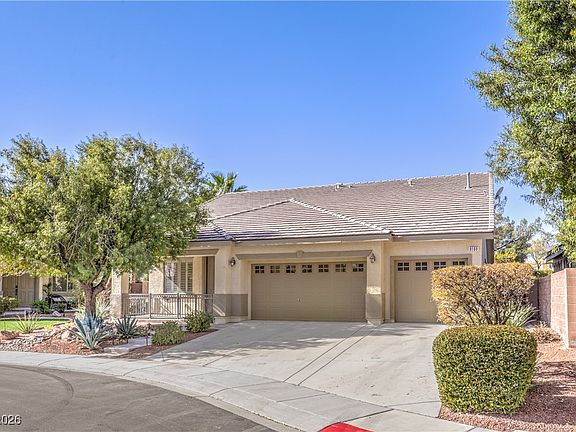 3rd image of 8109 Devils Canyon St