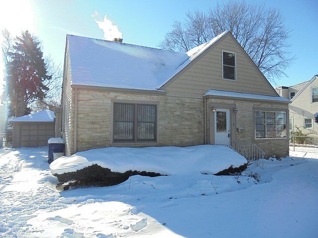 1st image of 23 Golfview Dr
