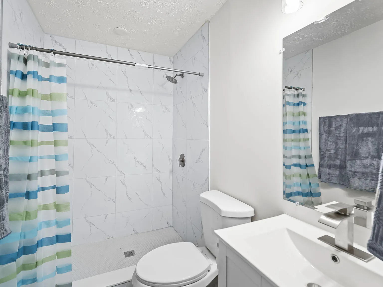 4 bed, 4.0 bath, 1809 sqft, $1,183 — Photo 4