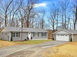 151 Scarlet Oak Dr, Harpers Ferry, WV 25425