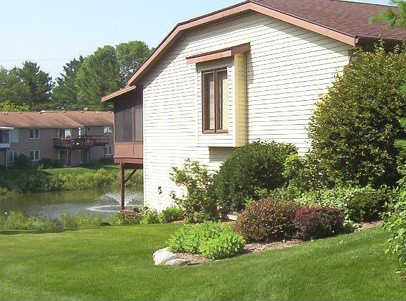 5th image of 4511 N Valley Dr NE