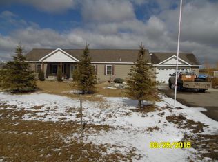 14035 Lake View Dr, Williston, ND 58801