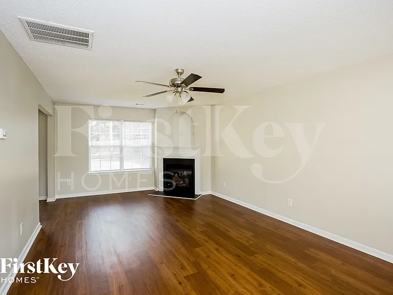 5415 Tucker Phillips Dr — Photo 5