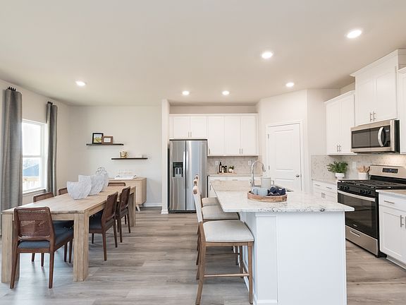 The Chatham floorplan with the Elemental White interior package modeled at Hamilton Crossing.