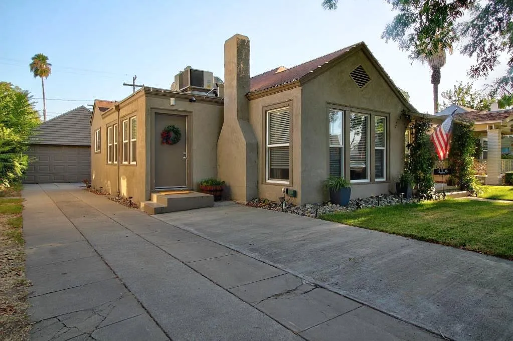 124 Maynell Ave photo 1