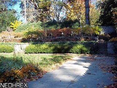 2nd image of 203 Elmwood Dr