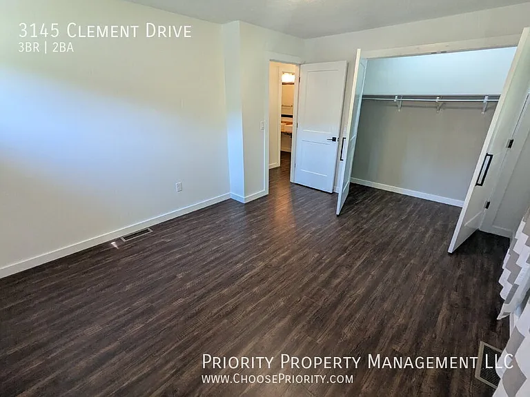 3145 Clement Dr — Photo 10