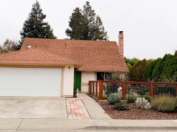 950 Pembroke Way, Dixon, CA 95620