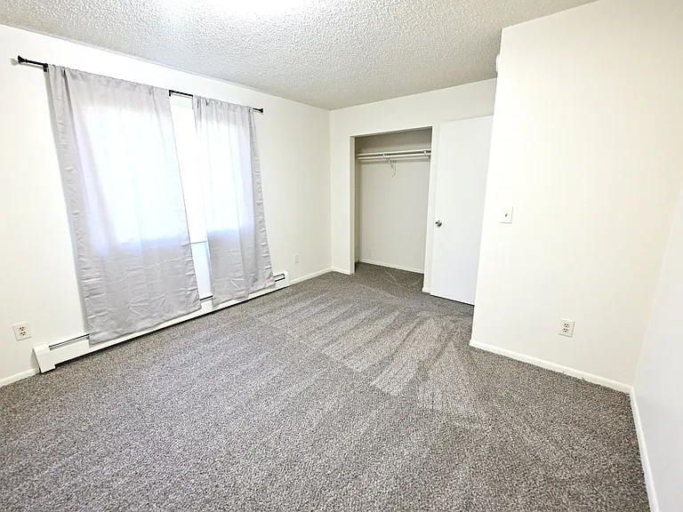 8540 Golden St — Photo 15