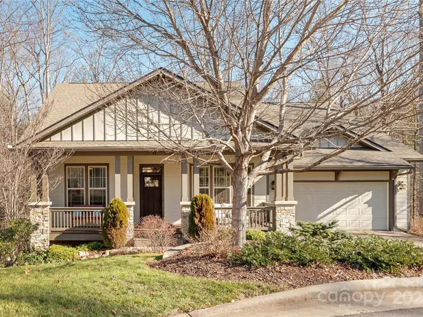 42 Sparkle Dun Dr, Biltmore Lake, NC 28715