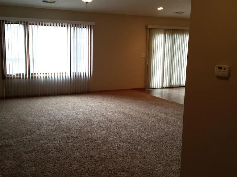 1411 W Stolley Park Rd #B — Photo 5