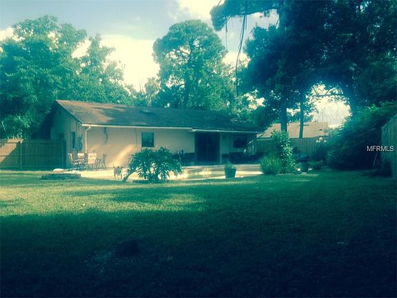 5th image of 104 Camphorwood Ct