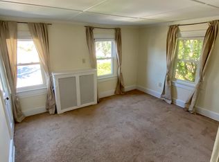 33 Woolsey Ave #2, Glen Cove, NY 11542