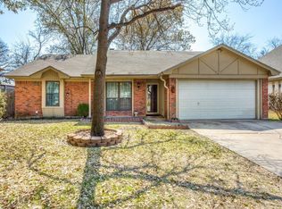 1228 Timbercreek Rd, Benbrook, TX 76126