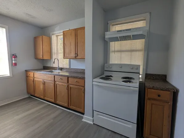 One Bed Apartment on 519 E 9th St Chester, PA, 519 E 9th St, Chester, PA 19013