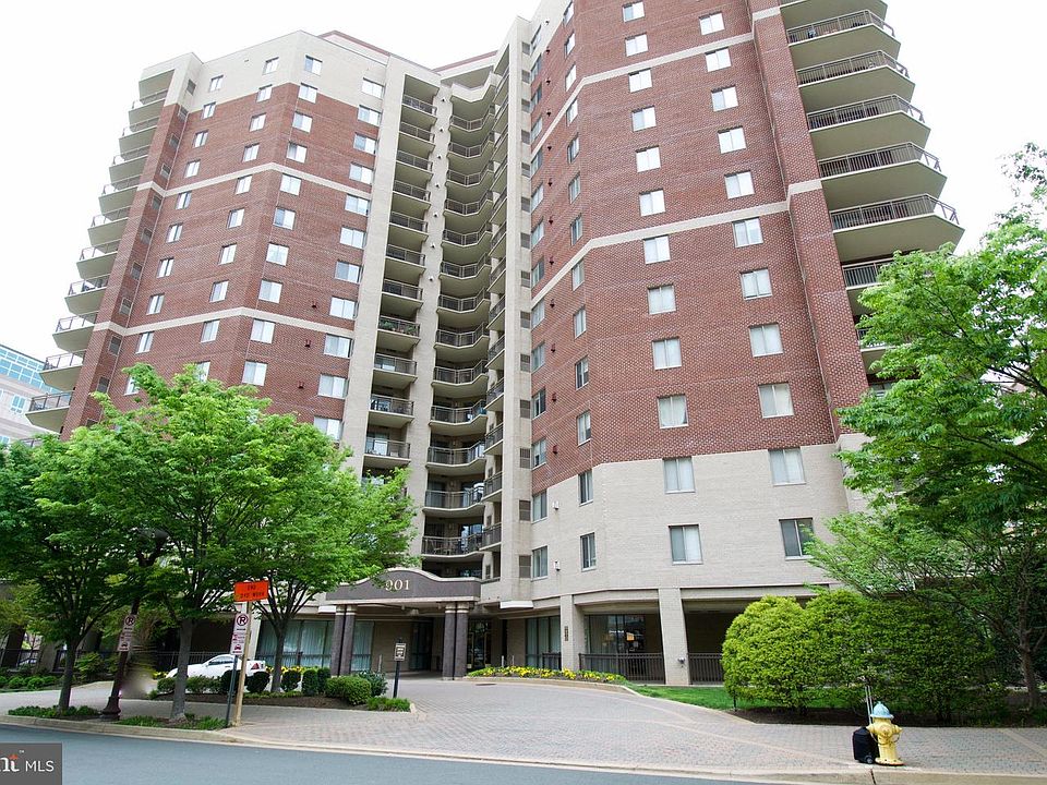 1st image of 901 N Monroe St APT 1313