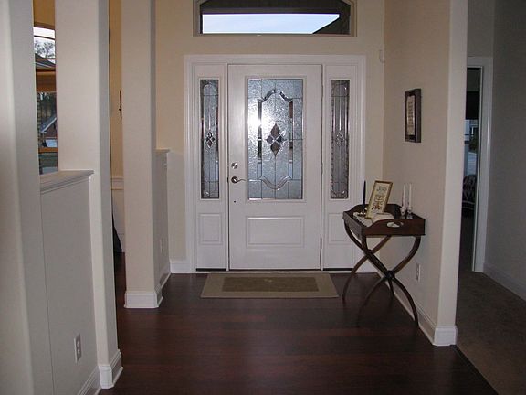 ENTRY FOYER