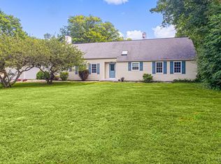 1 Compton Rd, New Hartford, NY 13413