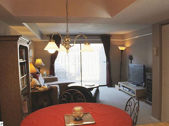 2nd image of 2530 E North St Unit 8-E