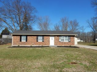 970 Rose Dr NE, Palmyra, IN 47164