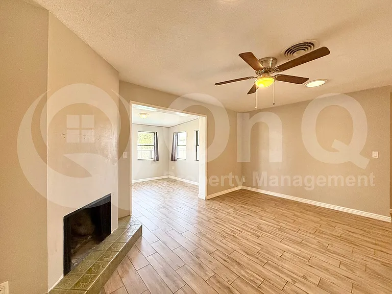 337 N Williams — Photo 13