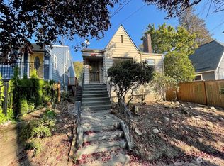 2556 E Roanoke St, Seattle, WA 98112