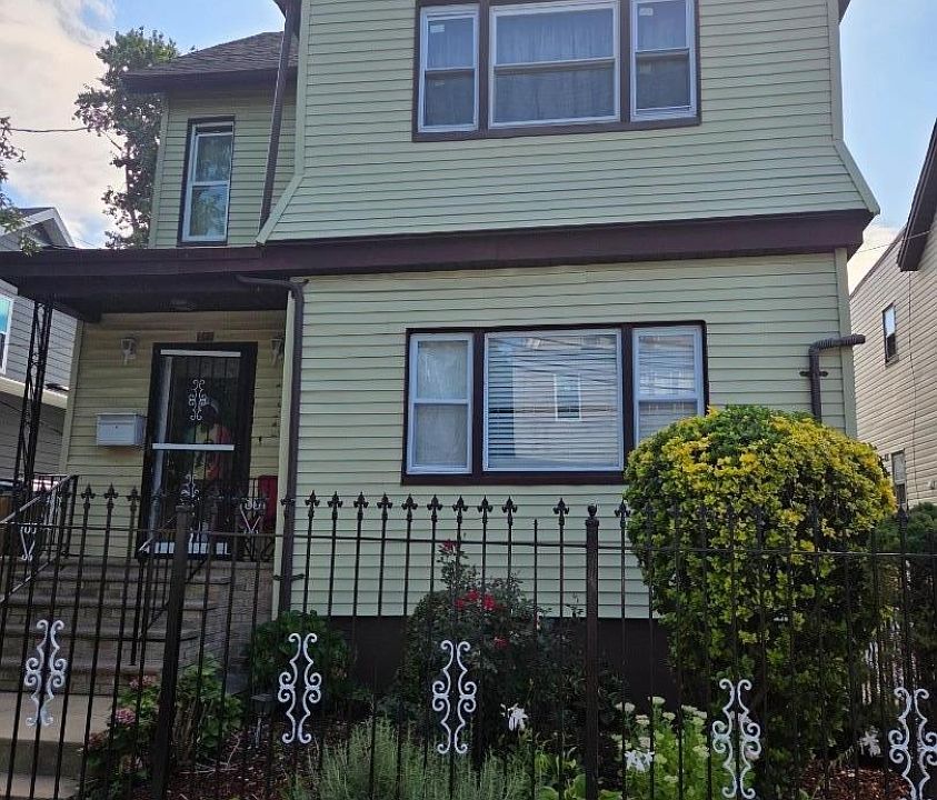 1st image of 168 W End Ave