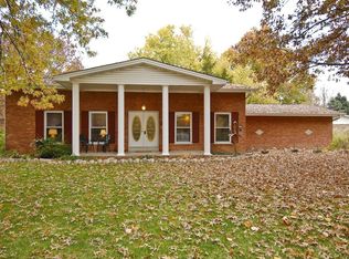 11 Kenton Dr, Saint Charles, MO 63303