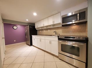 95 Great Oak Ln, Redding, CT 06896