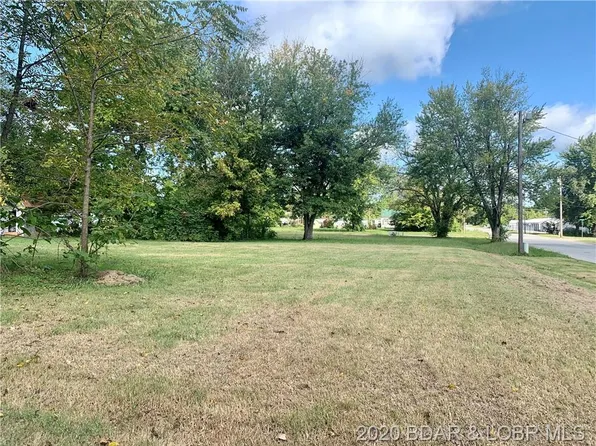 711 S Grand Ave, Eldon, MO 65026