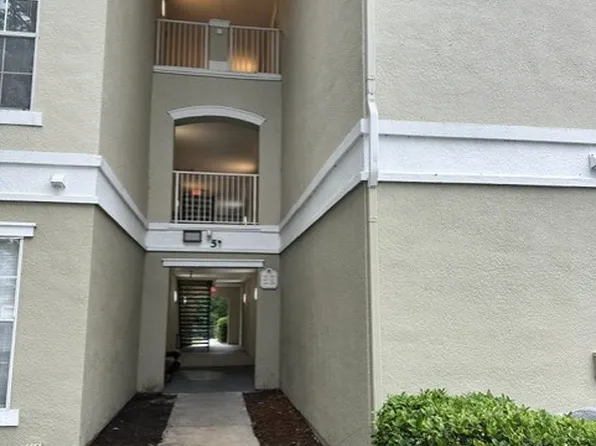 8290 Gate Pkwy, Jacksonville, FL